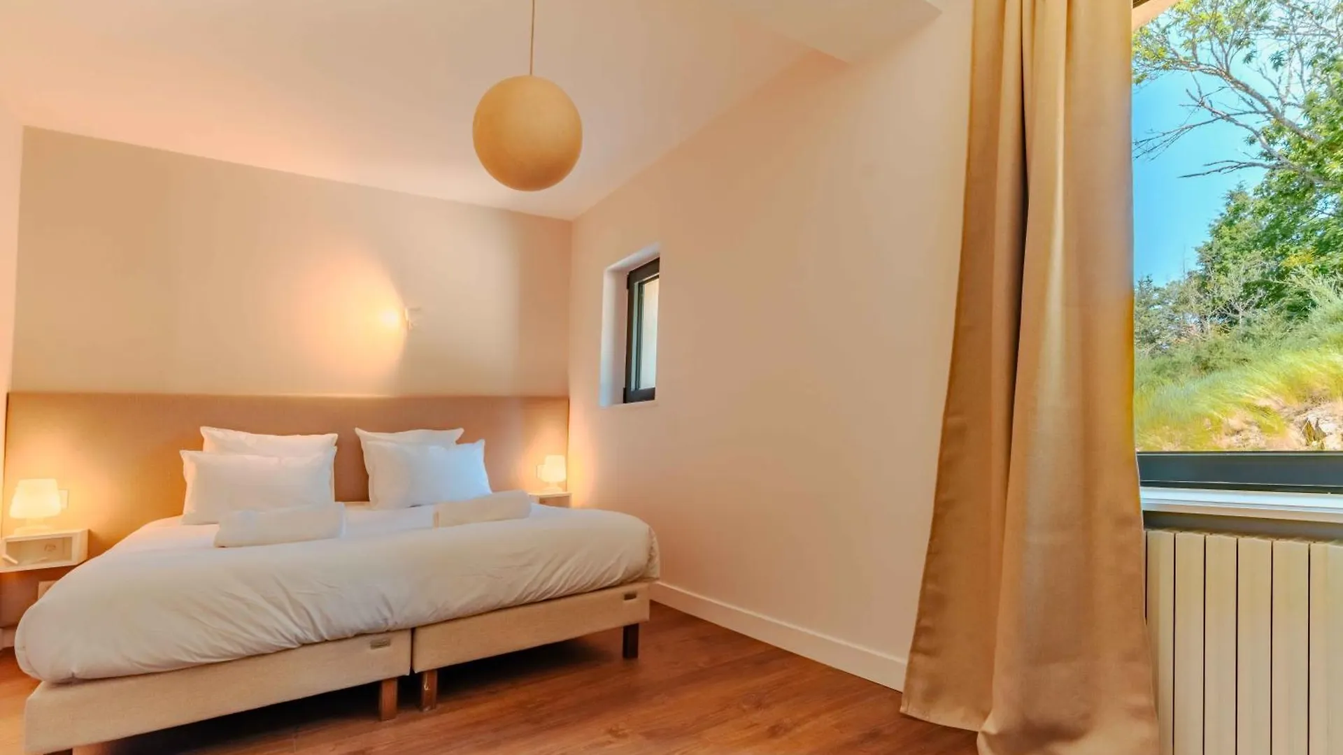 Le Mas Du Roulier, Villa Provencale Chic, 320M2 Au Calme Avec Vue 180 Sur Puy De Dome Thiers