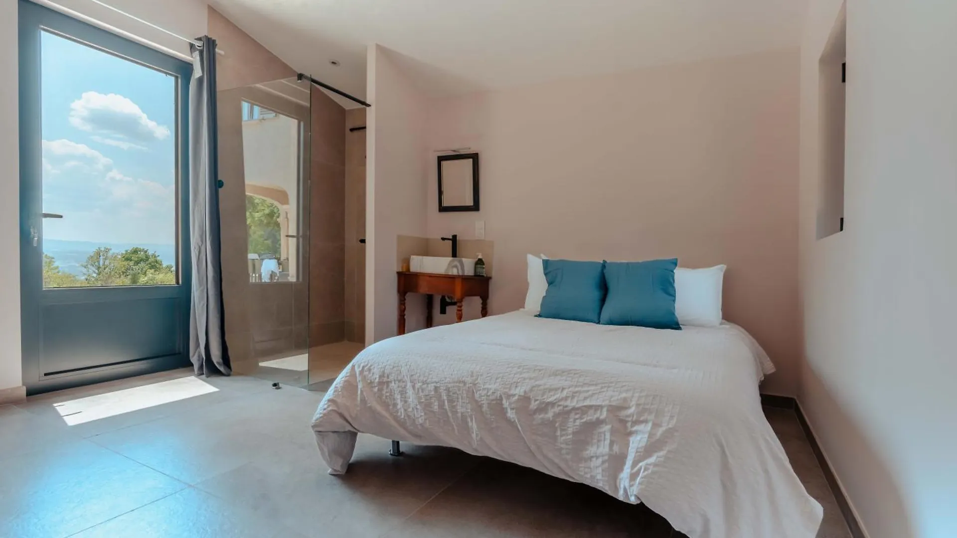 Le Mas Du Roulier, Villa Provencale Chic, 320M2 Au Calme Avec Vue 180 Sur Puy De Dome Thiers 0*,
