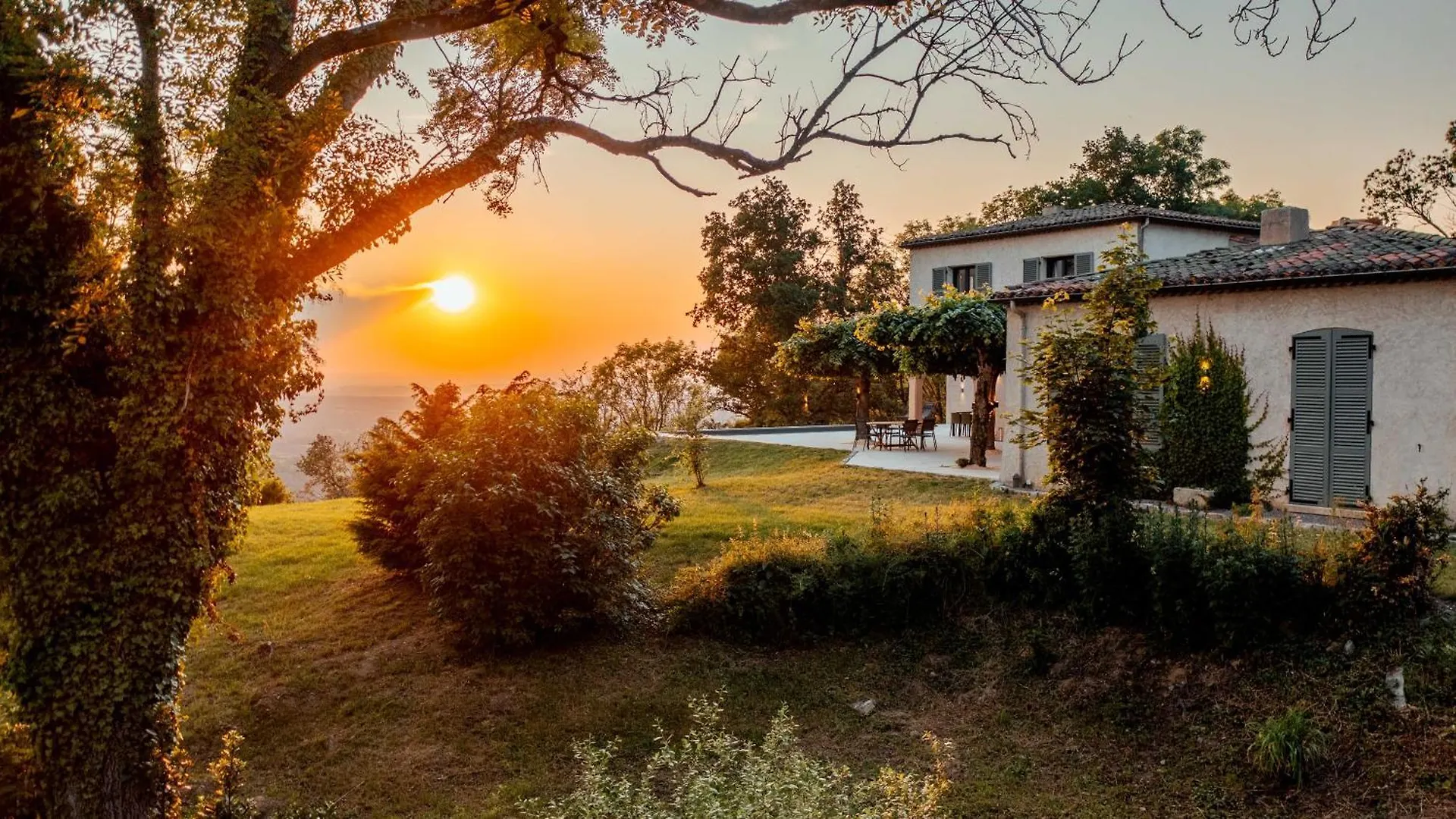Le Mas Du Roulier, Villa Provencale Chic, 320M2 Au Calme Avec Vue 180 Sur Puy De Dome Thiers France