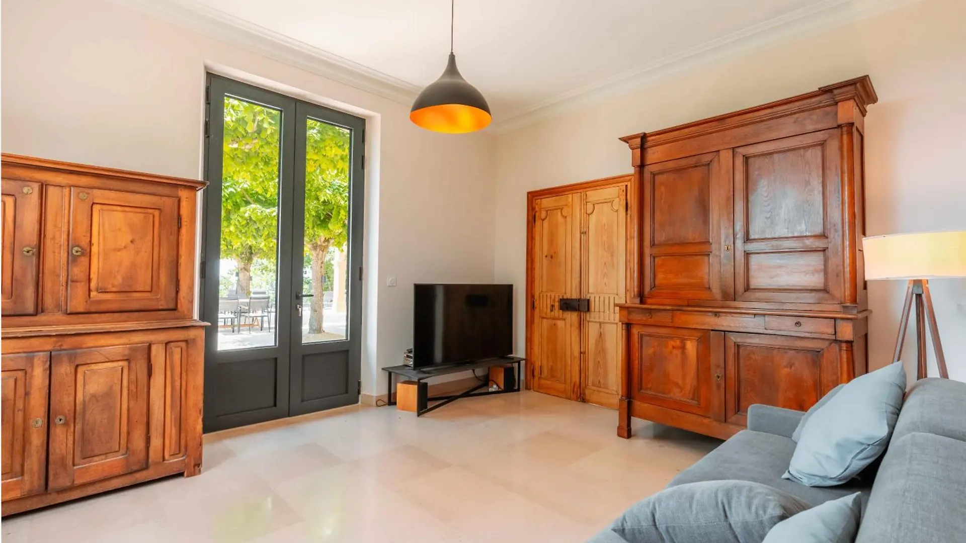 Le Mas Du Roulier, Villa Provencale Chic, 320M2 Au Calme Avec Vue 180 Sur Puy De Dome Thiers