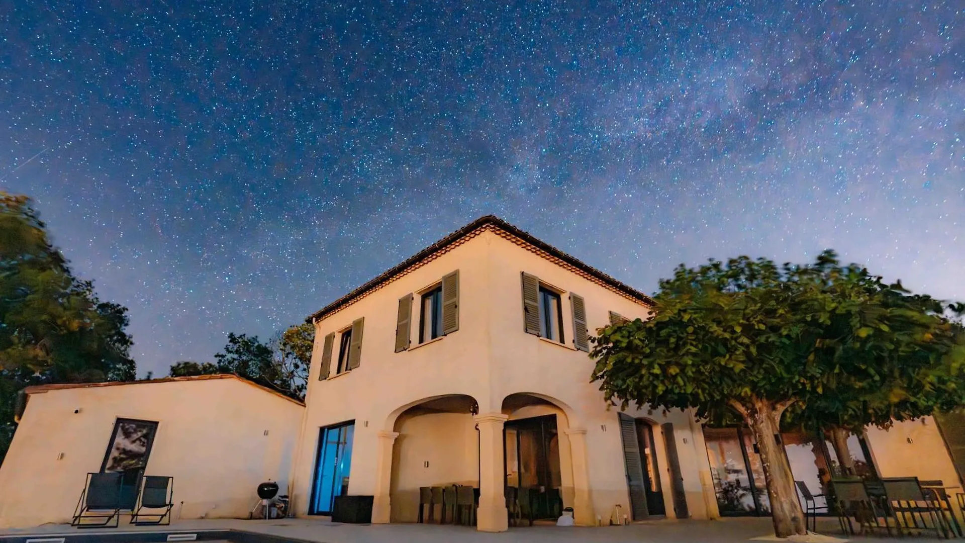 Le Mas Du Roulier, Villa Provencale Chic, 320M2 Au Calme Avec Vue 180 Sur Puy De Dome Thiers France